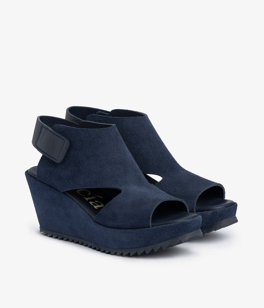 wedge sandal blue suede fenia aw25
pedro garcia 1
