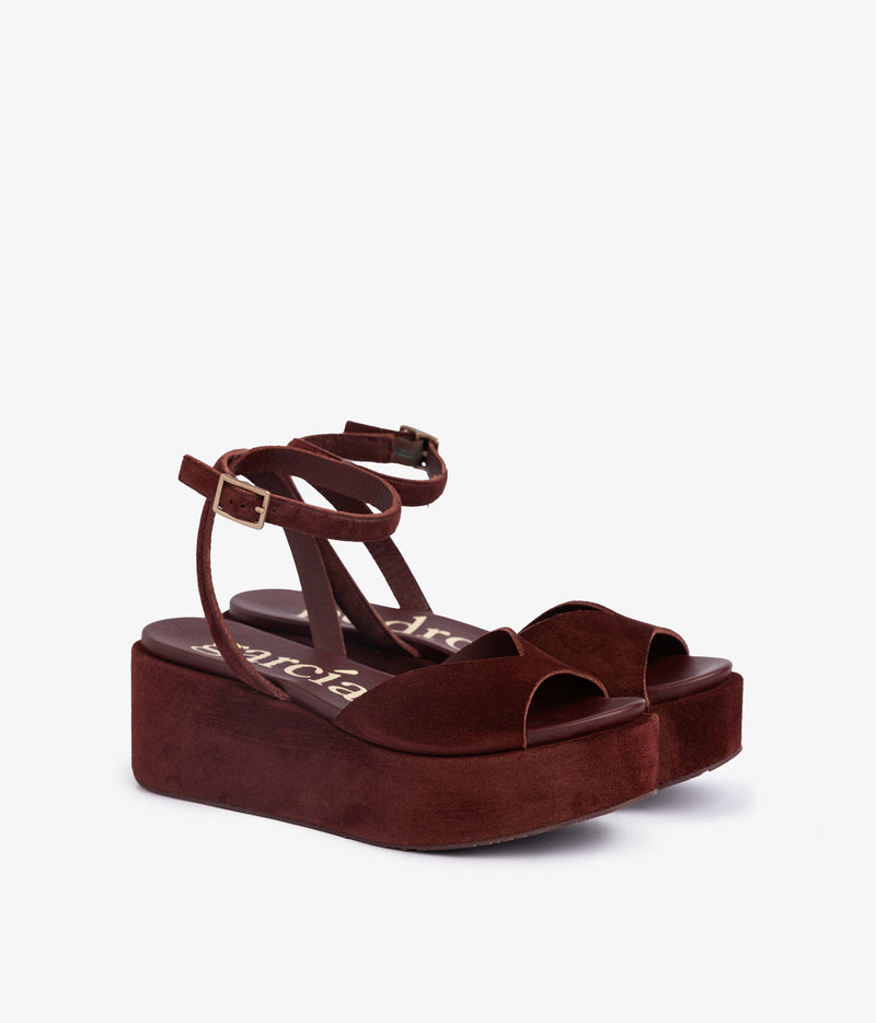 nereida / brunette castoro