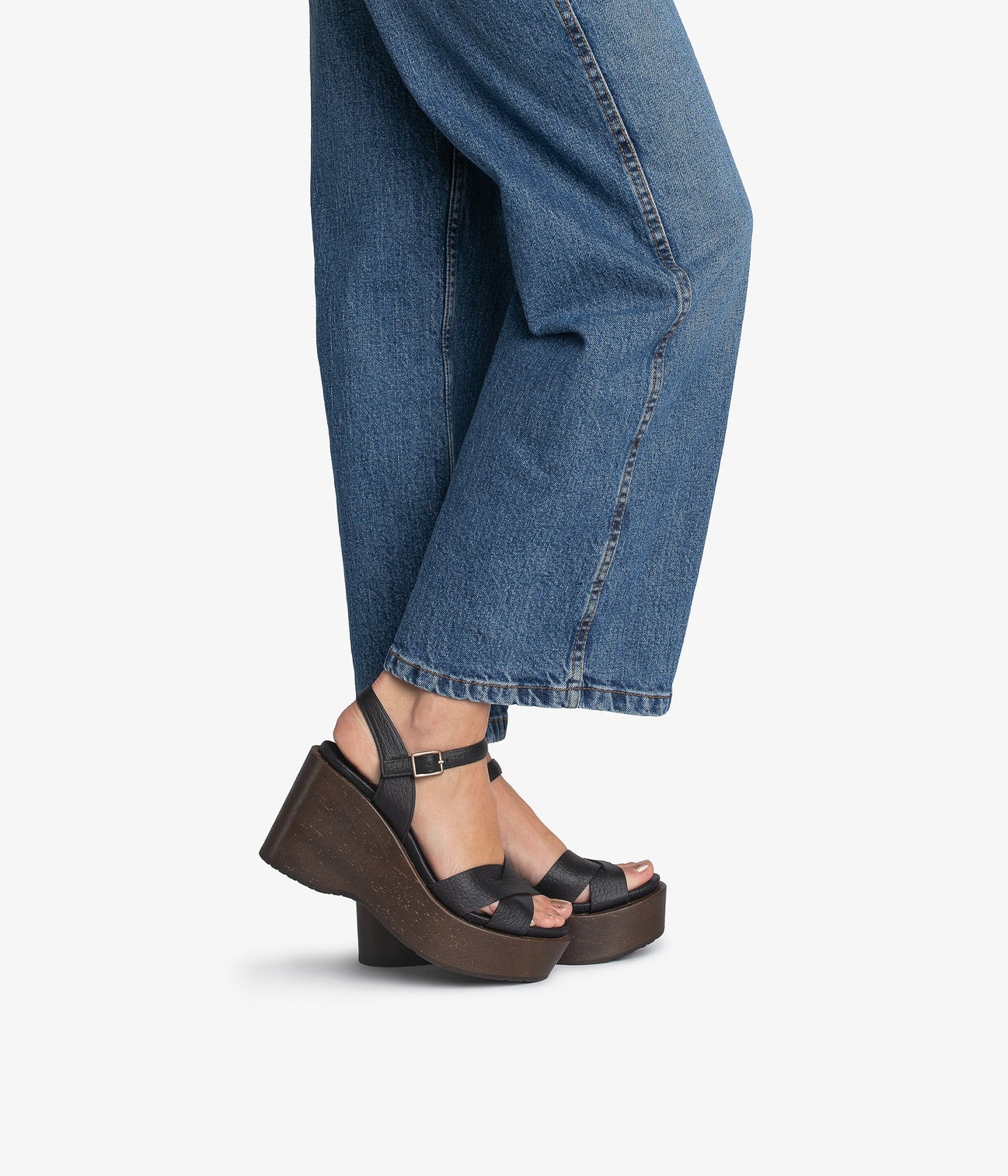 wedge wood sandal black leather dalys aw25 pedro garcia 2