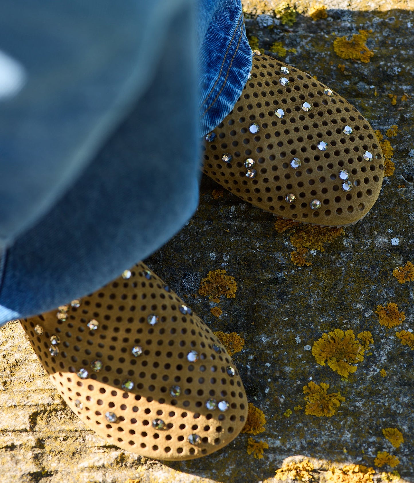 zueco ante marron cristales braidy aw25 pedro garcia 7