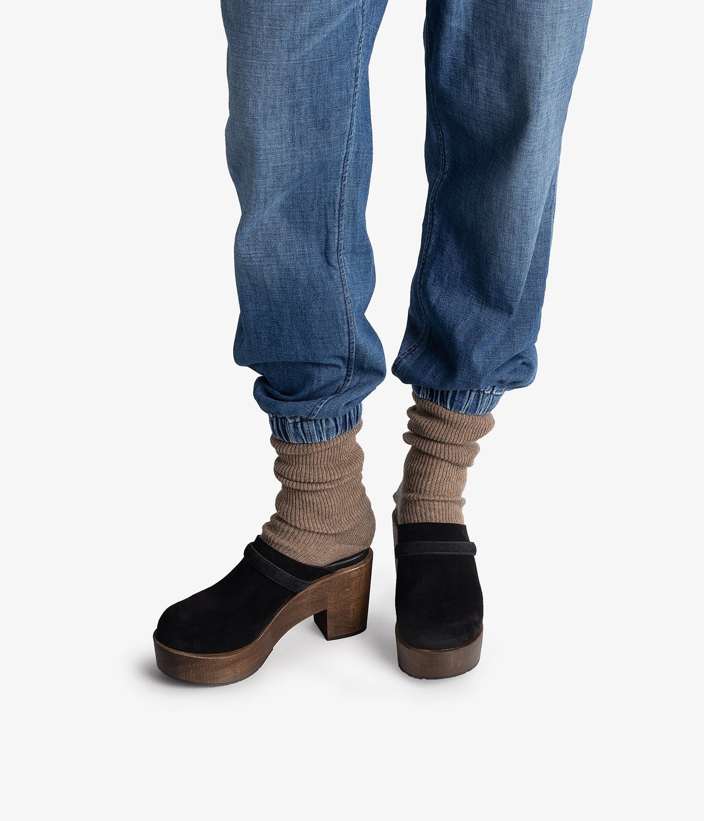 della / black castoro-dark wood